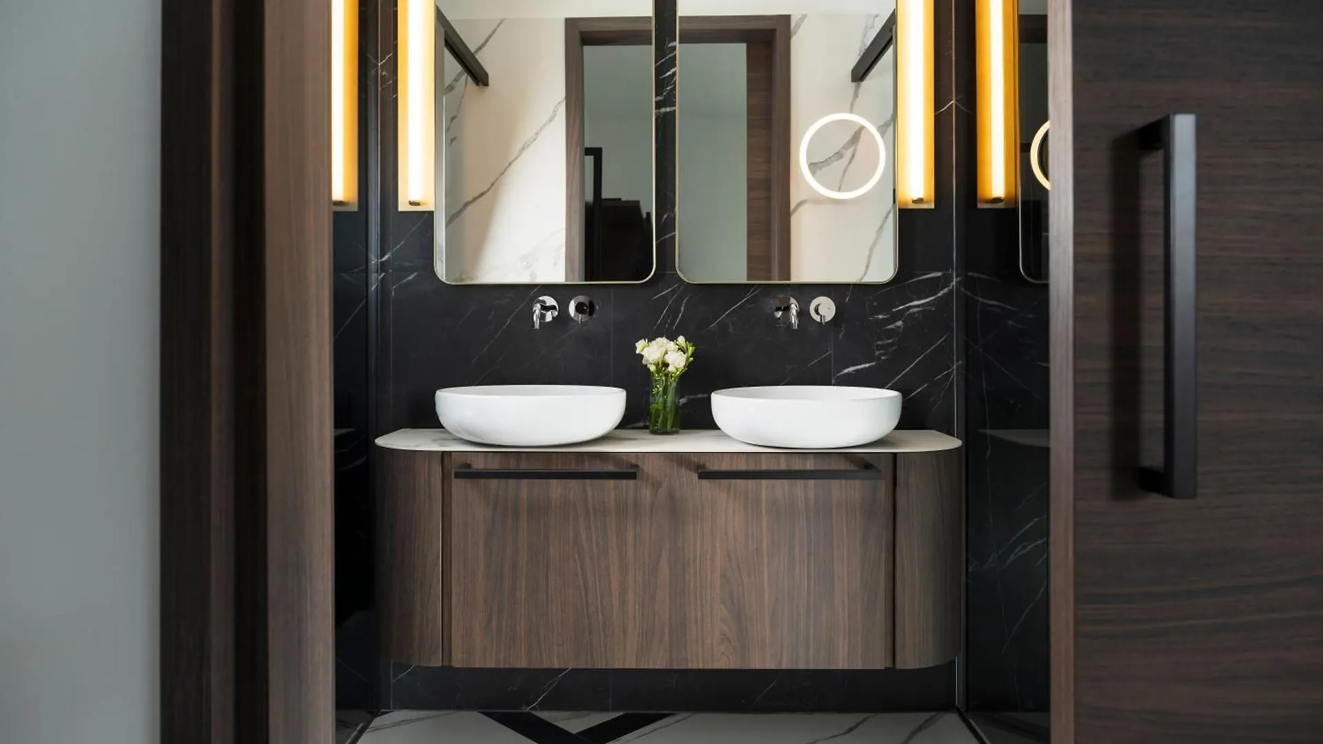 Hotel Casa Riva Riccione 4*,  Italia